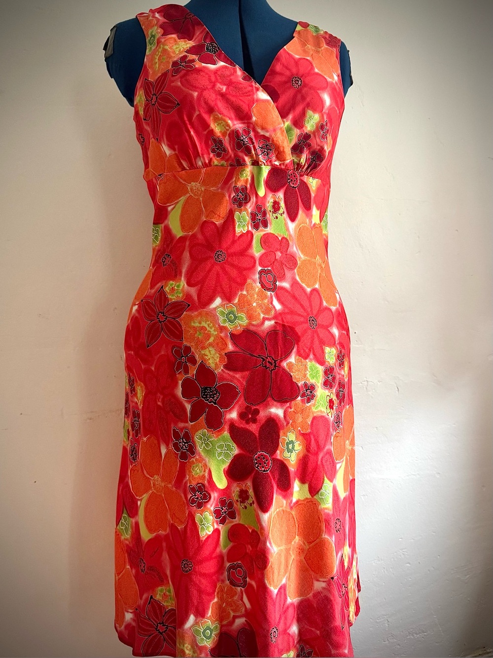 Vintage Expressions Sleeveless Floral Dress in Reds, Orange and Green